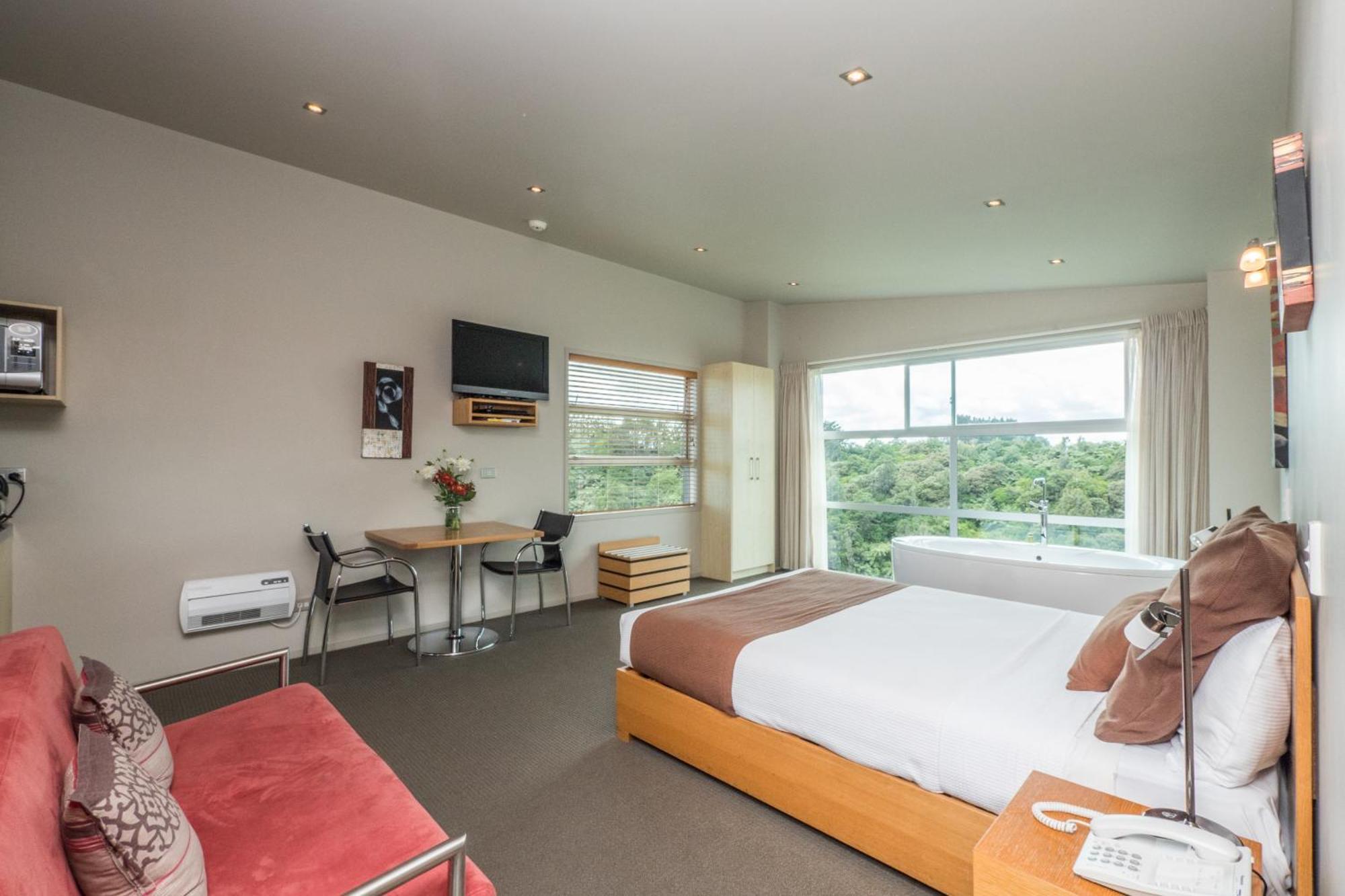 One Burgess Hill Aparthotel Νιου Πλύμουθ Εξωτερικό φωτογραφία
