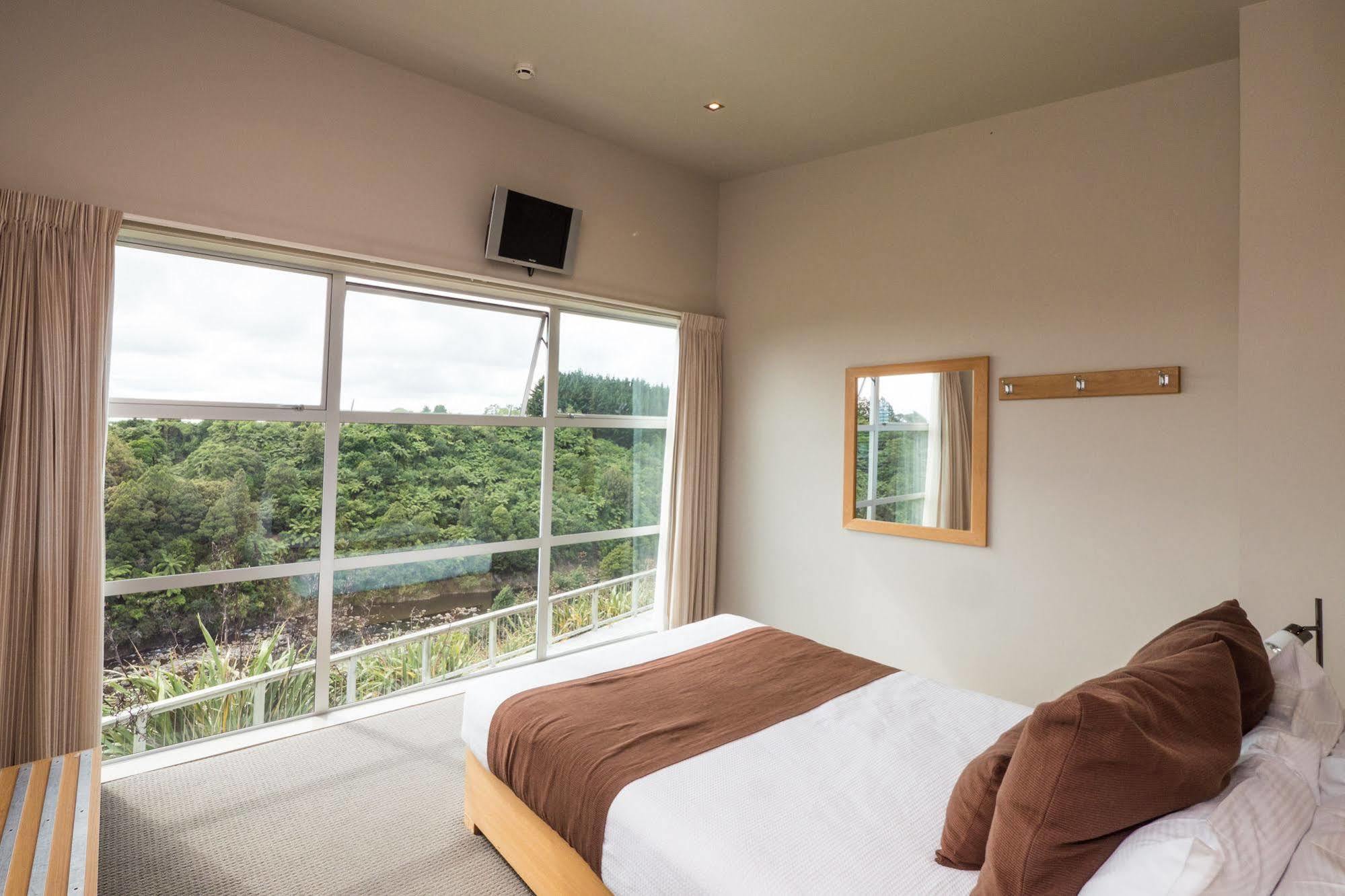 One Burgess Hill Aparthotel Νιου Πλύμουθ Εξωτερικό φωτογραφία