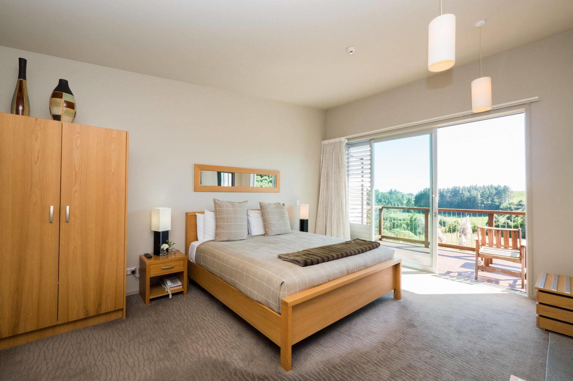 One Burgess Hill Aparthotel Νιου Πλύμουθ Εξωτερικό φωτογραφία